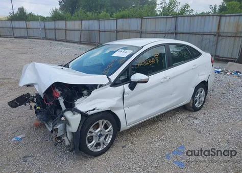2014 Ford Fiesta Se z USA, uszkodzony, nr VIN 3FADP4BJ4EM225848